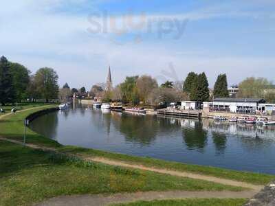 Annie's At The Boathouse
