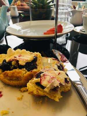 Annie's At The Boathouse