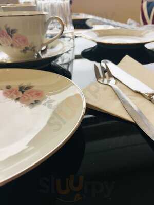 Annie's At The Boathouse