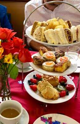 Annie's At The Boathouse