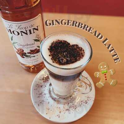 Cafe & Smoothie Bar - Photo 7