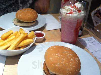 Milani's Restaurant And Coffee Bar