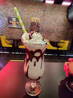 Iso Sushi Wok & Grill