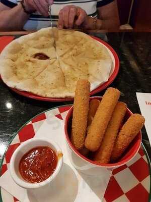 Frankie & Benny's