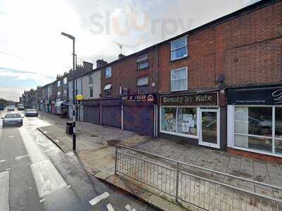 Fast And Fresh Pizza