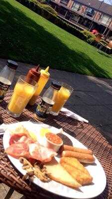 The Paddock Cafe Lounge Ltd