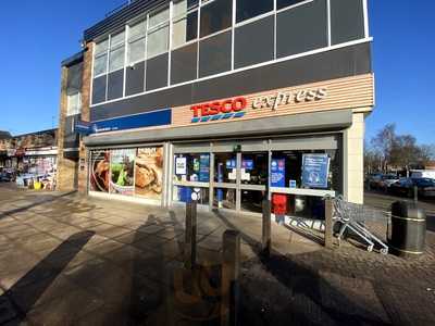 The Paddock Cafe Lounge Ltd