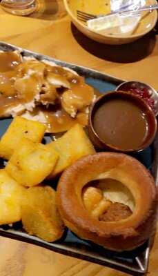 The Harvester Larkswood