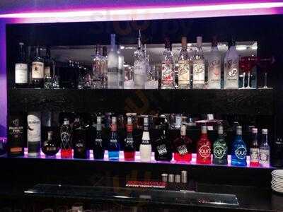 Skye Lounge And Restaurant