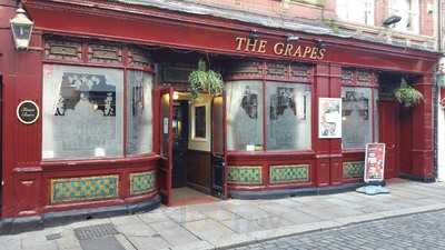 The Grapes Hotel