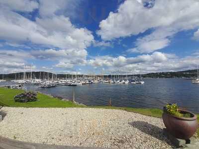 Waypoint Bar & Grill