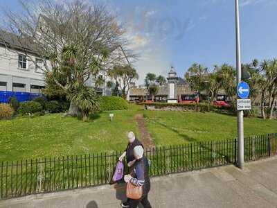 Domino's Pizza - Tenby