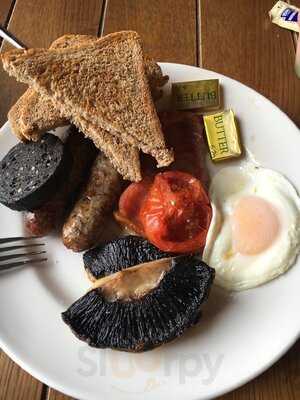 The Farmhouse Kitchen