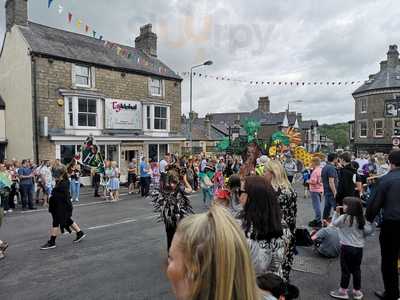 Layla's Cafe And Bar