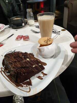 The Little Dessert Shop