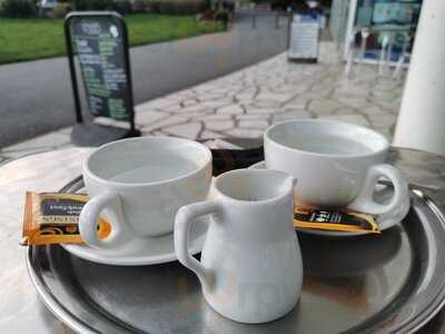 The Rendezvous Cafe-bar