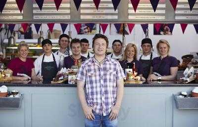 Jamie Oliver's Fabulous Feasts