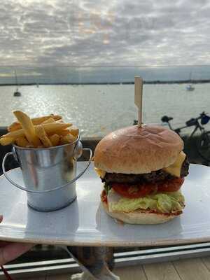 The Beach House Millbeach Seaside Resort