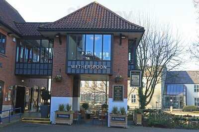 The Bridge House - Photo 7