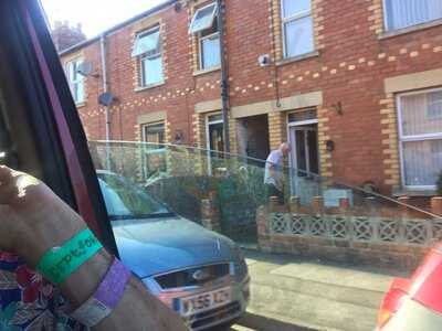 The Bridge House - Photo 8