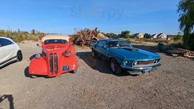 Klondyke Cafe At The Lakes