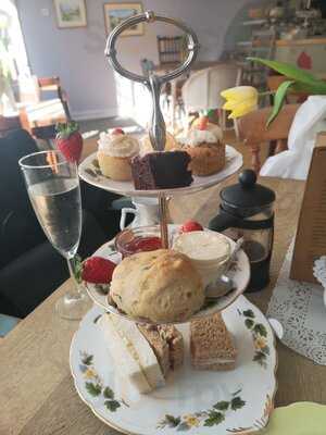 Poppy's Vintage Tea Room