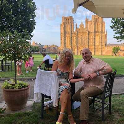 Rugantino Restaurant