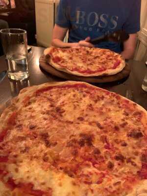 Rugantino Restaurant