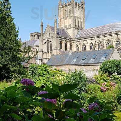 Rugantino Restaurant