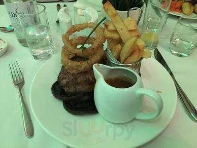 Othello's Restaurant @ Astley Bank Hotel