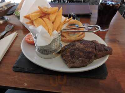 Pub Dog And Partridge