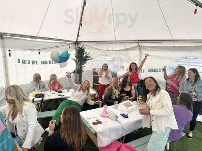 The Windrose Bar & Bistro