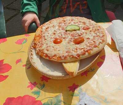 The Old Thatch Tearooms