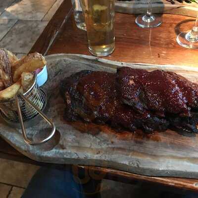 The Foresters Pub And Restuarant