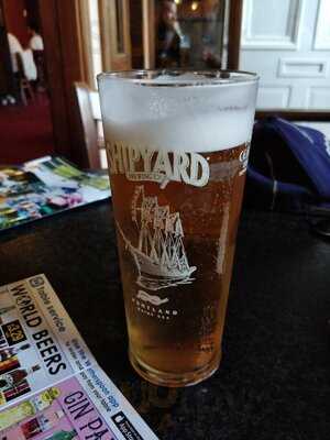 The Battesford Court