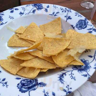 The Battesford Court