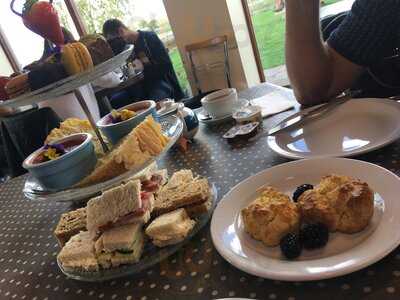 The Rowdey Cow Cafe And Ice Cream Parlour