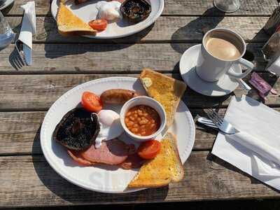 The Rowdey Cow Cafe And Ice Cream Parlour