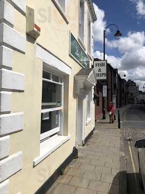 Lee's Fish And Chips