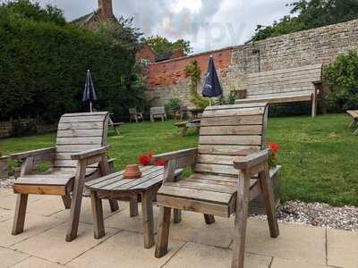 The Yew Tree, Conderton