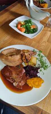 The Yew Tree, Conderton