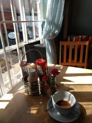 The Cottage Cafe And Cakery