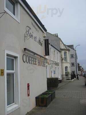 Courtyard Coffee House