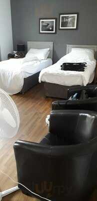 Mortimer Arms Restaurant