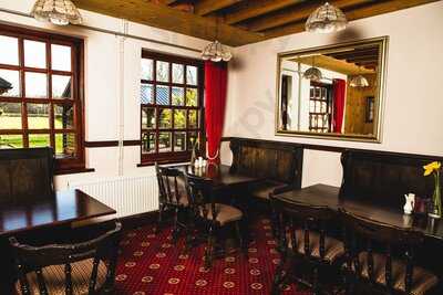 Three Horseshoes Inn