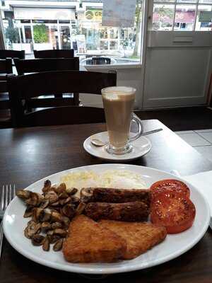 Frankie's Cafe & Restaurant