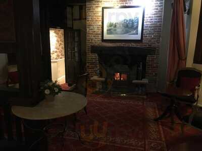 White Horse Romsey Afternoon Tea