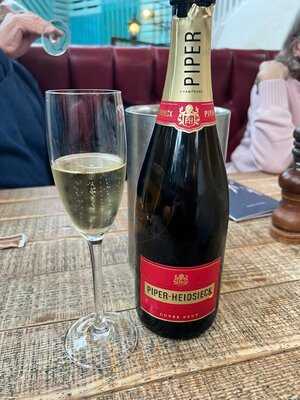 Cafe Rouge - Center Parcs Longleat Forest