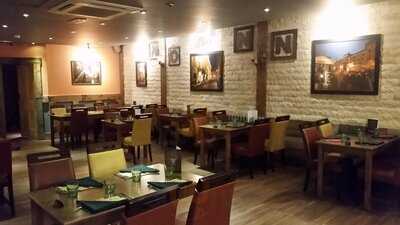 Nonno's Restaurant, Pizzeria & Bar