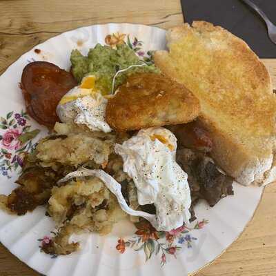 Black Goo @ Home & Colonial